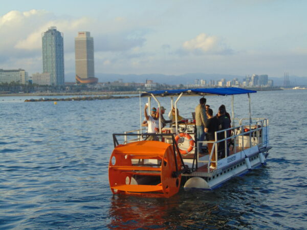 Beer Pedal Boat - Imagen 5